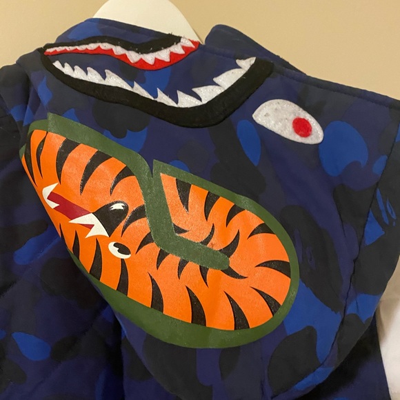 Bape Shark Puffer Jacket - Picture 4 of 10